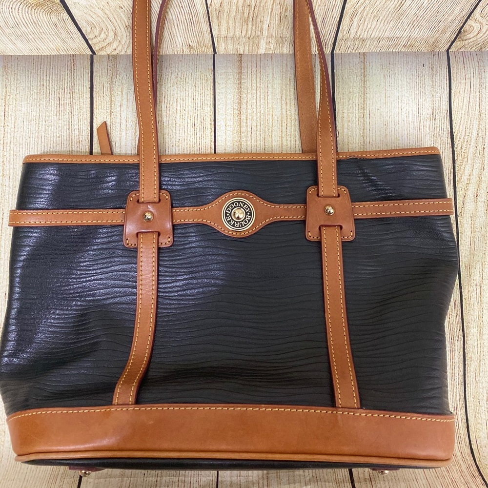 Dooney and Bourke brown black shoulder bag purse